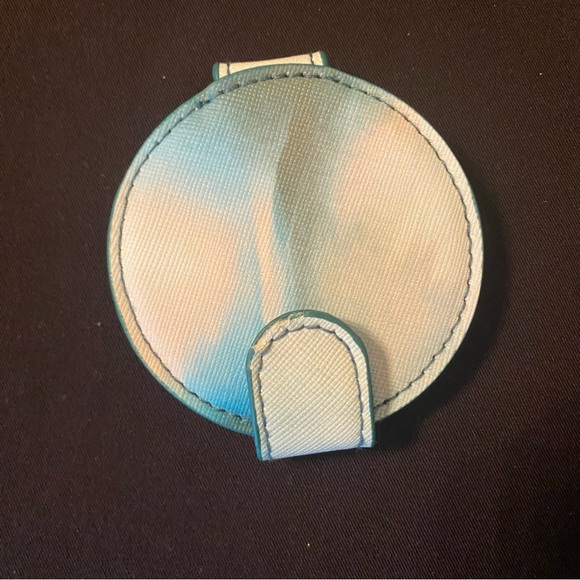 La Mer Compact Mirror - Picture 3 of 5